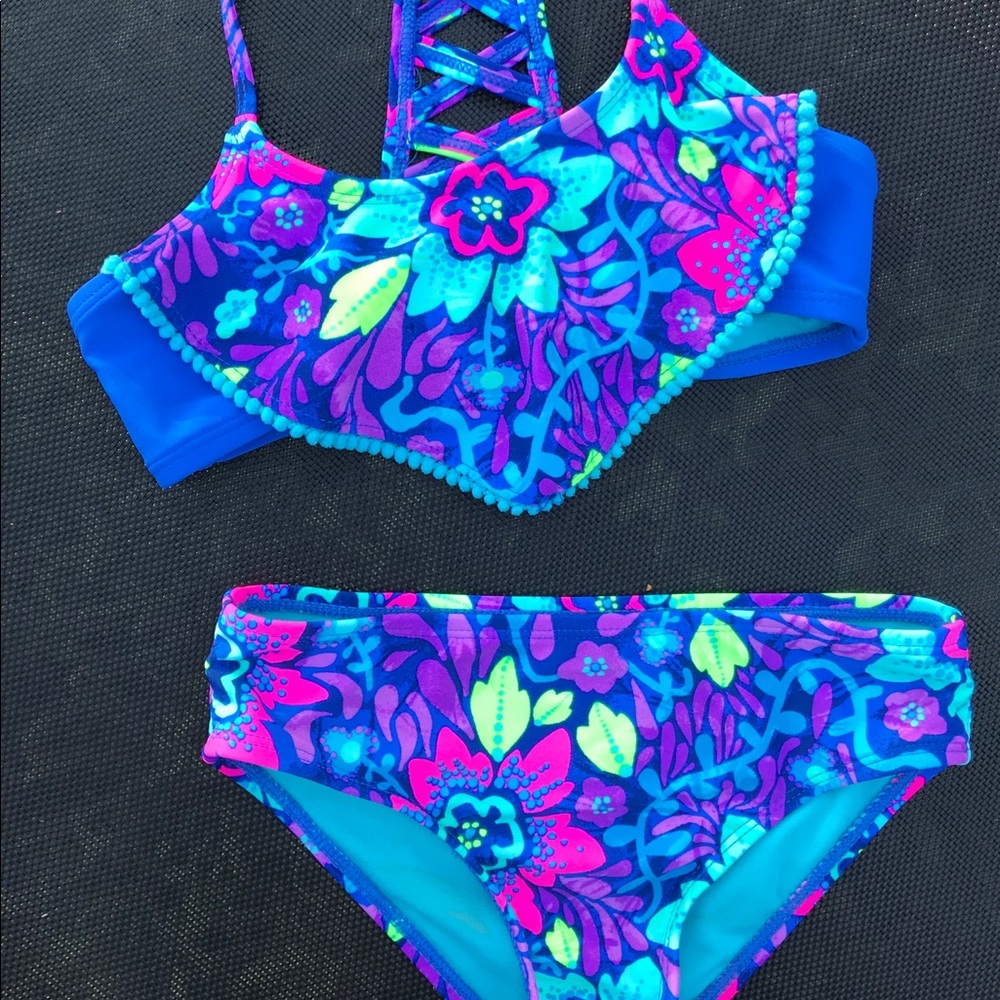 Swimsuit bundle! Size 4/5 all excellent condition